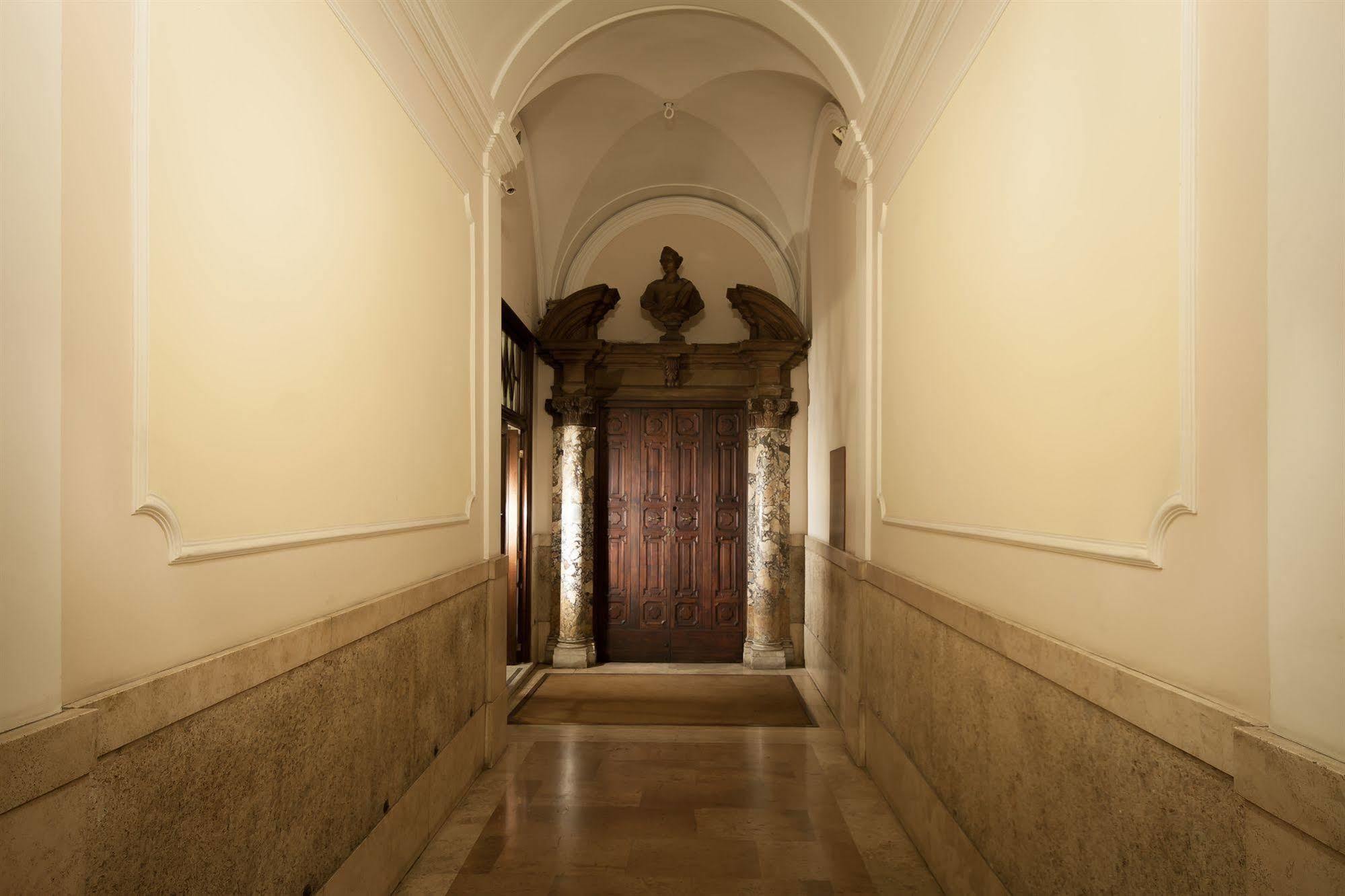 Piazza Di Spagna Gasthuis 2*